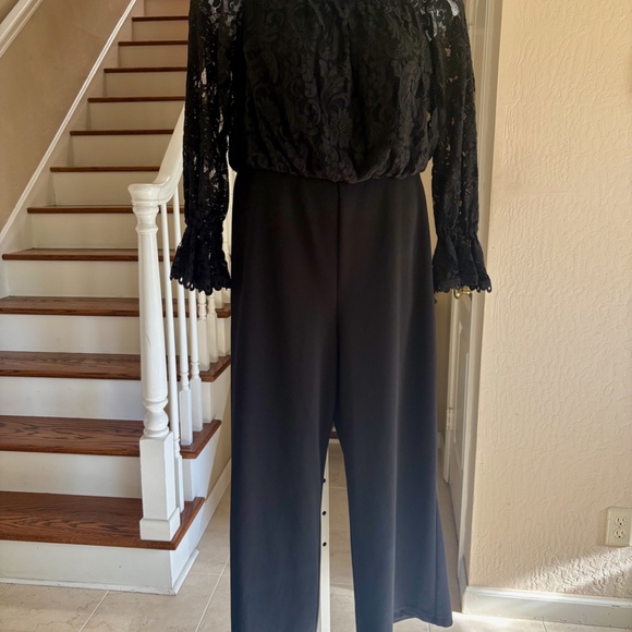 Adrianna Papell Off The Shoulder Lace Bodice Wide Leg Crepe Jumpsuit Size 16 - Picture 2 of 8